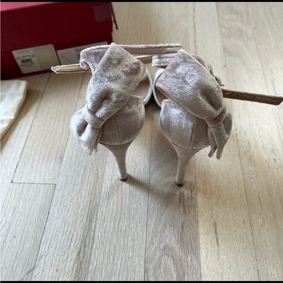 Valentino Garavani Shoes - Picture 6 of 12